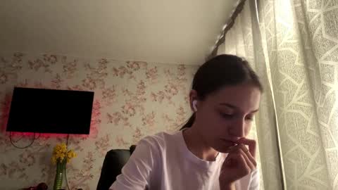 Tia online show from 04.07.26