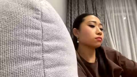 Mia online show from 03.24.26