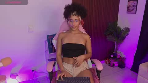 HEY GUYS IF YOU LIKE SEXY SHOW YOU ARE IN THE CORRECT PLACE CU WENESDAY PVT OPEN   TRANSMISSION TIME 5 PM - 10 PM COLOMBIA online show from 05.20.26