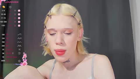 Snapshot of mun_poli chatting on 02.07.26 Polik online show from 02.07.26