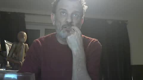 Snapshot of munch10 chatting on 01.31.25 munch10 online show from 01.31.25