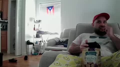 Snapshot of munchies420 chatting on 02.11.26 Bearded online show from 02.11.26