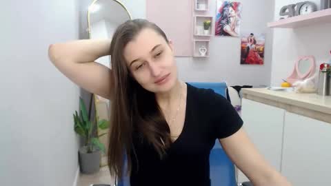 muriel_elvin online show from 11.29.25