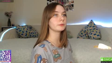 Snapshot of murrrworren chatting on 02.19.25 Mira online show from 02.19.25