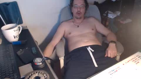 Snapshot of muschiliebhaber chatting on 05.26.26 Horny Goat online show from 05.26.26