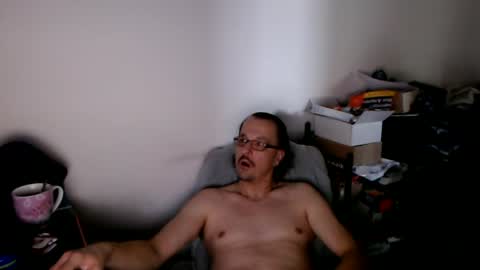 Snapshot of muschiliebhaber chatting on 07.17.26 Horny Goat online show from 07.17.26