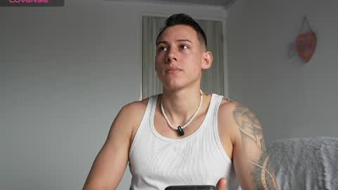 Snapshot of muscle_king_cum chatting on 05.21.26 muscle_king_cum online show from 05.21.26