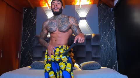 Snapshot of muscle_man19 chatting on 12.14.24 Nick online show from 12.14.24