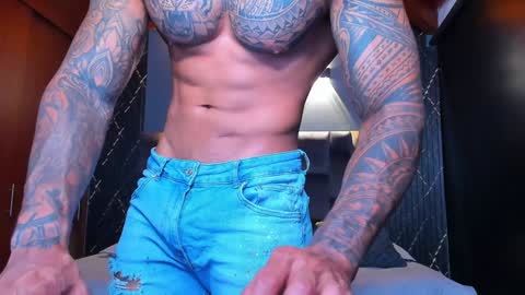 Snapshot of muscle_man19 chatting on 01.24.25 Nick online show from 01.24.25