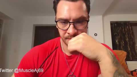 Snapshot of muscleaj69 chatting on 11.03.25 AJ online show from 11.03.25