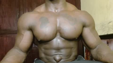 musclegod23 online show from 03.03.26