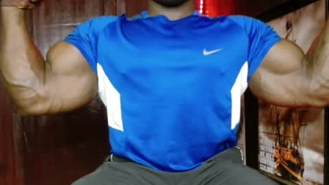Snapshot of musclegodsammy23 chatting on 04.09.26 musclegod23 online show from 04.09.26