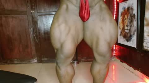 Snapshot of musclegodsammy23 chatting on 05.29.26 musclegod23 online show from 05.29.26