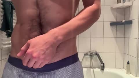 musclehair3 online show from 06.05.26