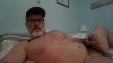 Snapshot of musclemeat41 chatting on 02.19.25 musclemeat41 online show from 02.19.25