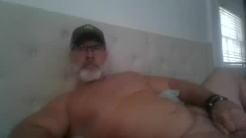 Snapshot of musclemeat41 chatting on 10.02.25 musclemeat41 online show from 10.02.25