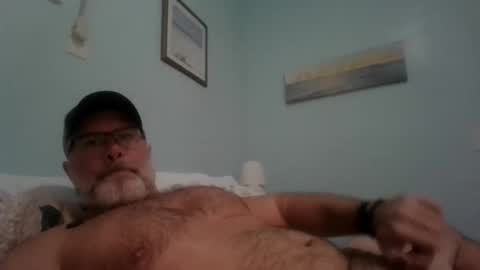 Snapshot of musclemeat41 chatting on 12.01.25 musclemeat41 online show from 12.01.25