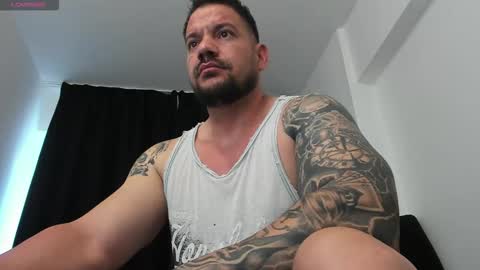Snapshot of musclemonster31 chatting on 09.24.25 MuscleMonster31 online show from 09.24.25