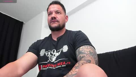 Snapshot of musclemonster31 chatting on 09.26.25 MuscleMonster31 online show from 09.26.25