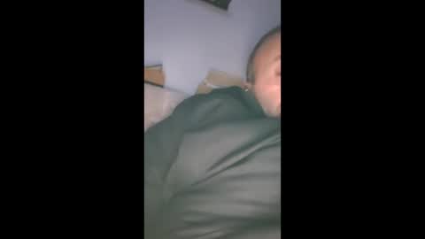 Snapshot of muscularsexybady chatting on 11.15.25 handsome sexy muscular man online show from 11.15.25