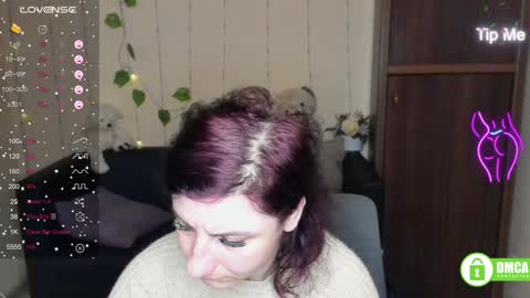 Snapshot of muse_kitty_jenia chatting on 01.29.25 Jenya online show from 01.29.25