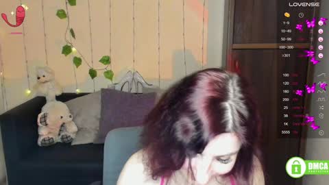 Snapshot of muse_kitty_jenia chatting on 02.07.25 Jenya online show from 02.07.25