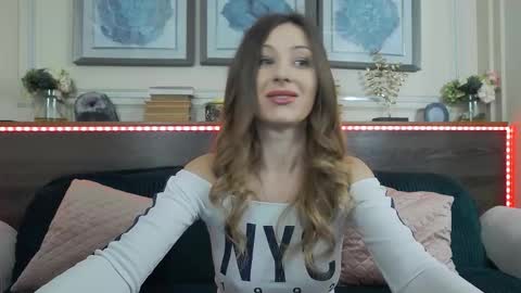 Luna  online show from 02.03.26