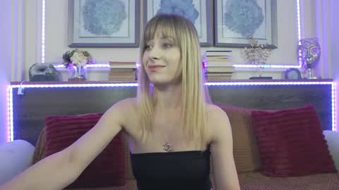 Luna  online show from 03.17.26