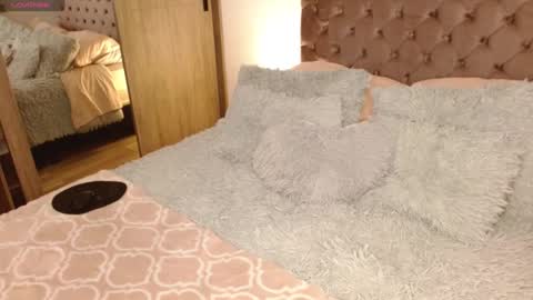 VALENTINA Luna  online show from 03.06.25