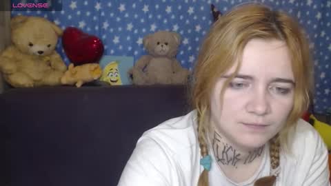 Snapshot of mustardgirl chatting on 09.19.25 ZZ TOP online show from 09.19.25