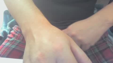 Snapshot of muzicdaddy4200 chatting on 09.17.25 SubDaddy420 online show from 09.17.25