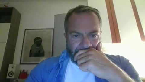 Snapshot of muzungu5 chatting on 10.27.25 muzungu5 online show from 10.27.25