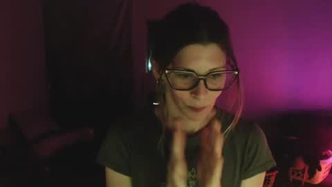 Snapshot of mvnt1s chatting on 07.15.26 ghost mantis online show from 07.15.26