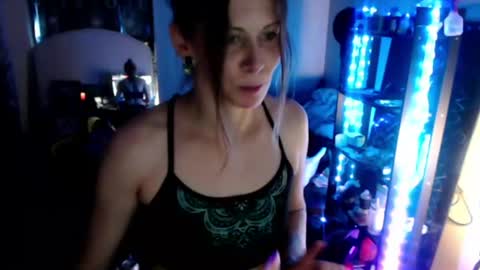 Snapshot of mvnt1s chatting on 07.18.26 ghost mantis online show from 07.18.26