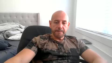 Snapshot of mworlton9 chatting on 06.11.26 Maximus online show from 06.11.26