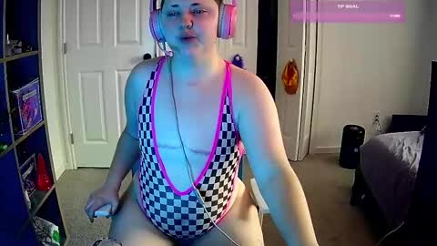 Snapshot of mxgoddex chatting on 02.25.25 Caidra online show from 02.25.25