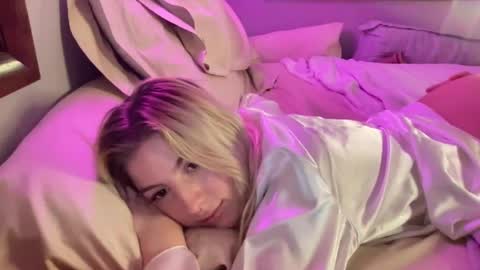 Erotic Desires  online show from 01.27.25