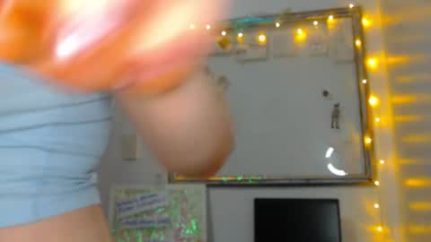     sara      i know you love me xoxox     online show from 02.13.26