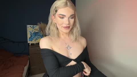 Sandra Muse online show from 02.05.25