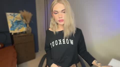 Sandra Muse online show from 02.11.25