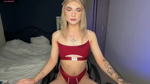 Sandra Muse online show from 02.12.25