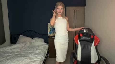 Sandra Muse online show from 02.15.25