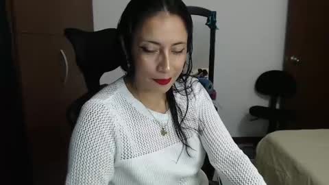 Snapshot of myc_sw_couple chatting on 01.06.25 mary and charlie online show from 01.06.25