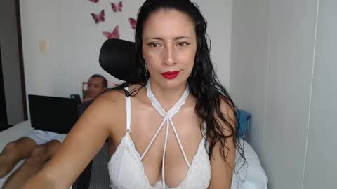 Snapshot of myc_sw_couple chatting on 01.18.25 mary and charlie online show from 01.18.25