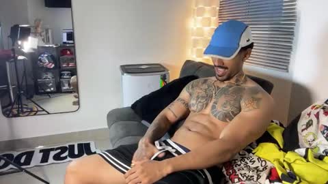 Myke esthetic online show from 11.29.25