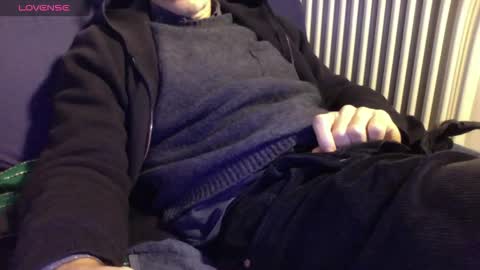 Bi sexy guy lovense hush is on private is open or password show tip if you like. online show from 02.12.26