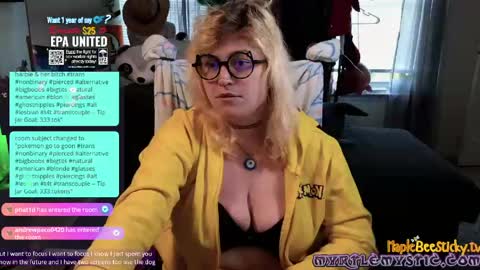 Snapshot of myrtlemystic chatting on 05.10.26 Myrtle Faust online show from 05.10.26