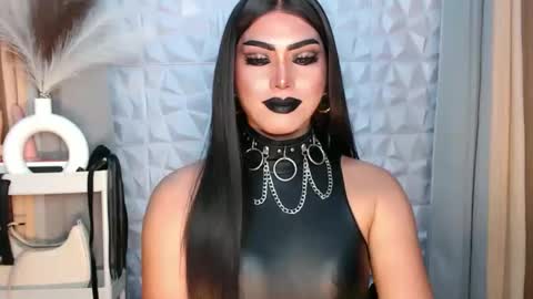 SUPPORT GODDESS TRISHA  AND DONT FORGET TO FOLLOW ME online show from 09.15.25