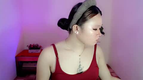 Snapshot of mysterious_honeyghe chatting on 06.06.26 mysterious_honeyghe online show from 06.06.26
