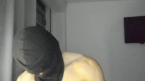 Snapshot of mysterious_muscles chatting on 04.21.26 mysterious_muscles online show from 04.21.26